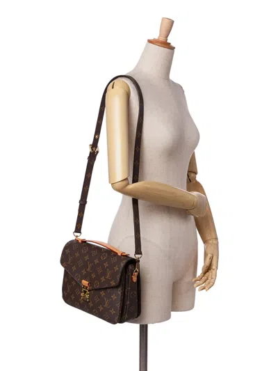 Pre-owned Louis Vuitton 2021-2025 Monogram Pochette Metis Satchel