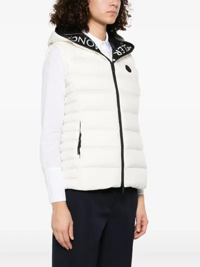 Moncler Padded Vest Aliterse In Gray