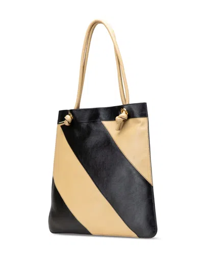 Pre-owned Gucci 2016-2025 Smooth Calfskin Diagonal Striped Zumi Tote Bag