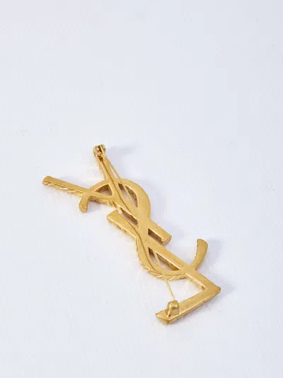 Saint Laurent Broche Ysl Texture T In Gold
