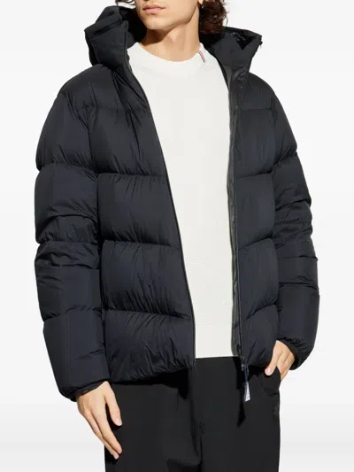 Moncler Puffer Jacket With Detachable Hood And Pockets In Black