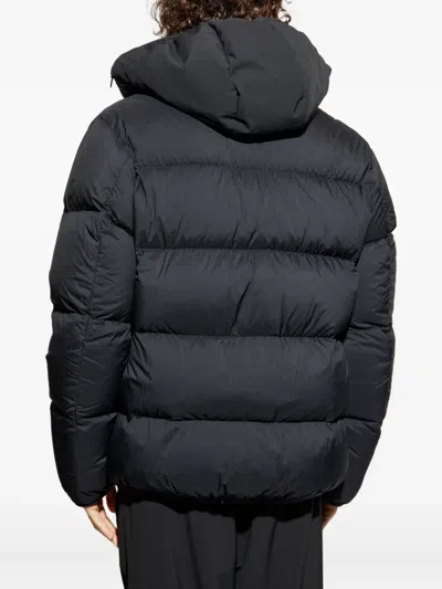 Moncler Puffer Jacket With Detachable Hood And Pockets In Black