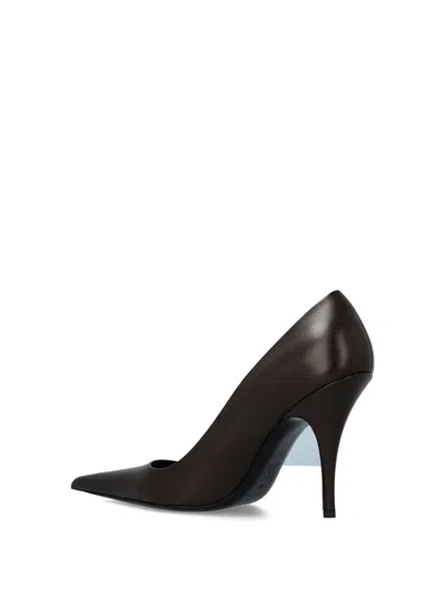 Vetements Pointed-toe Pumps In Black