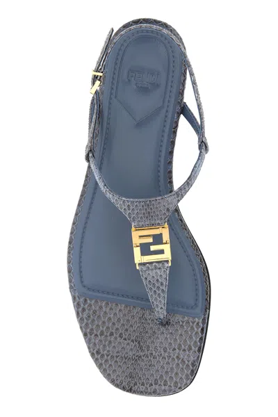 Fendi Sandali Infradito Fold In Pelle Avio  Donna