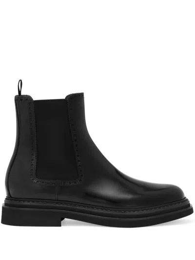 Dolce & Gabbana Round Head Boots In Black