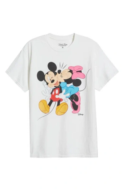 Junk Food Mickey & Minnie Kiss Cotton Graphic T-shirt In White