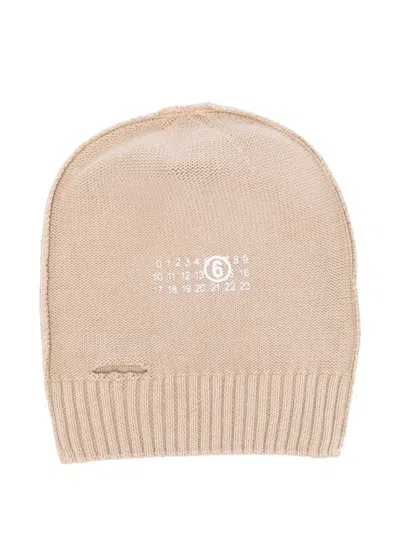 Mm6 Maison Margiela Number-logo Beanie Hat In Neutral