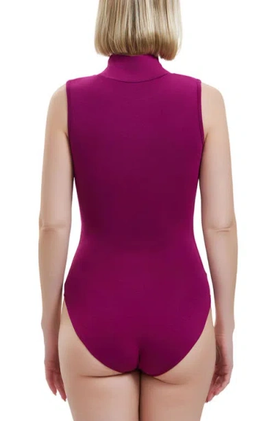 Kimi & Kai Turtleneck Sleeveless Bodysuit In Burgundy