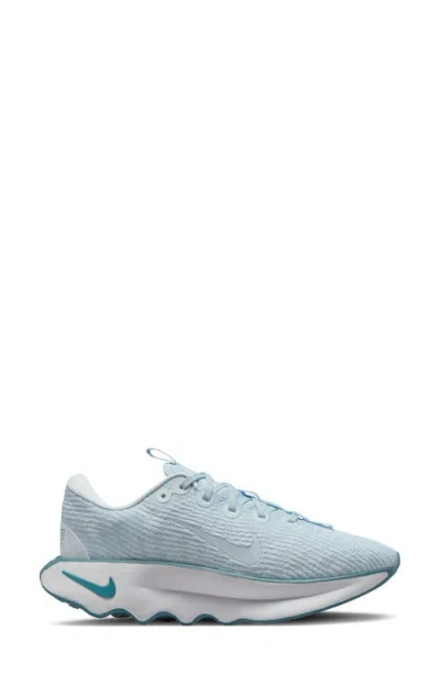 Nike Motiva Road Runner Walking Shoe