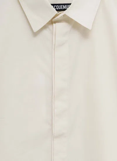 Jacquemus Camicia Henri Con Ricamo Sul Retro In White