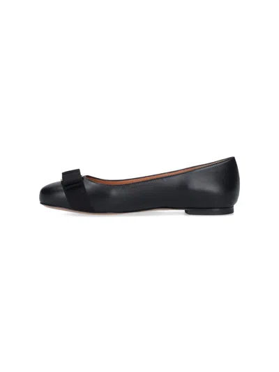 Ferragamo Glossy Leather Ballerinas With Bow Accent In Gray