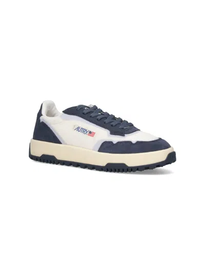 Autry Contemporary Low Top Sneakers With Contrast Panels In Blue