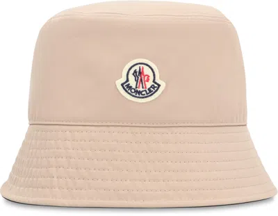 Moncler Reversible Bucket Hat In Neutral