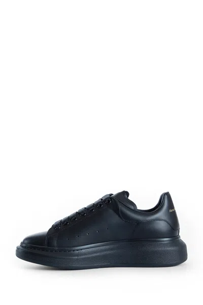 Alexander Mcqueen Oversized Sneaker In Black