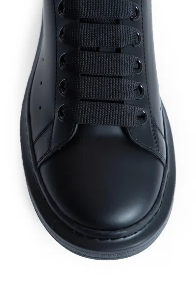 Alexander Mcqueen Oversized Sneaker In Black