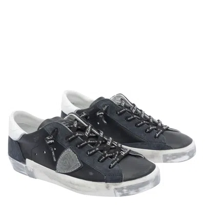 Philippe Model Round Toe Leather Low Top Sneakers In Black