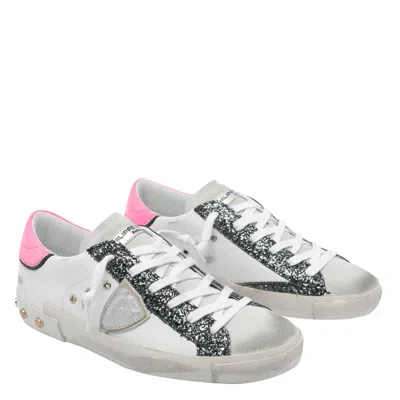 Philippe Model Shiny Low Top Sneakers With Studded Sole In Gray
