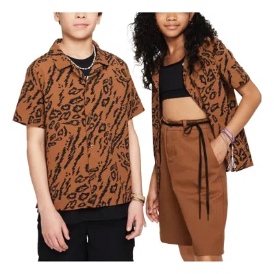 Nike (gs)  Sb Dri-fit Button-down Skate Shirt 'light British Tan' In Brown