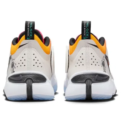 Nike (gs)  Team Hustle D 11 Basketball Shoes 'doodles' In Multi