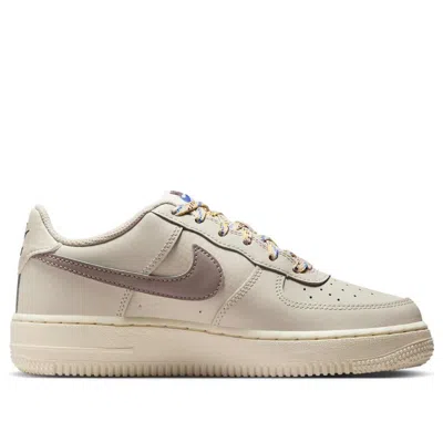 Nike (gs)  Air Force 1 Lv8 1 'light Orewood Brown Burgundy Crush' In Neutral