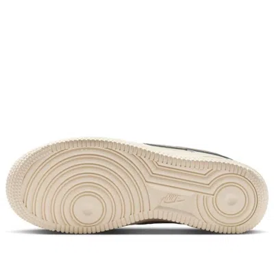 Nike (gs)  Air Force 1 Lv8 1 'light Orewood Brown Burgundy Crush' In Neutral