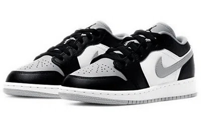 Air Jordan (gs)  1 Low 'smoke Grey' In Black