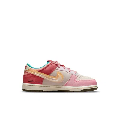 Nike (ps)  X Social Status Dunk Low 'strawberry Milk'