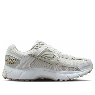 Nike Zoom Vomero 5 Sneakers In Gray
