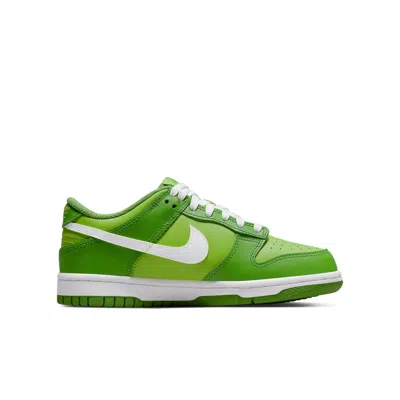 Nike Dunk Low Retro Sneakers In Green