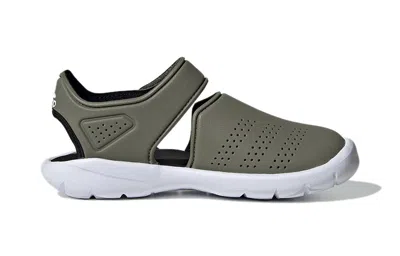 Adidas Originals (ps) Adidas Fortaswim Stripes J 'glory Green' In Gray