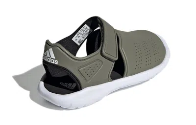 Adidas Originals (ps) Adidas Fortaswim Stripes J 'glory Green' In Gray
