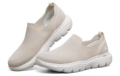 Skechers Go Walk Evolution Ultra Low-top White In Neutral