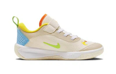 Nike (ps)  Omni Multi-court Shoes 'sail Total Orange'