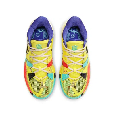 Nike (gs)  Kyrie 7 '1 World 1 People'