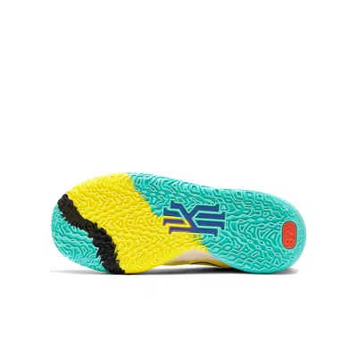 Nike (gs)  Kyrie 7 '1 World 1 People'