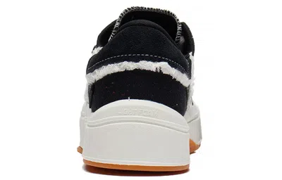 Li-ning (wmns)  Comfy 'black White Gum'