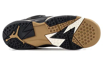 Air Jordan (gs)  7 Retro 'golden Momemts' In Black