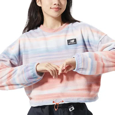 New Balance (wmns)  At Printed Fleece Crew 'white Multi' In Multi