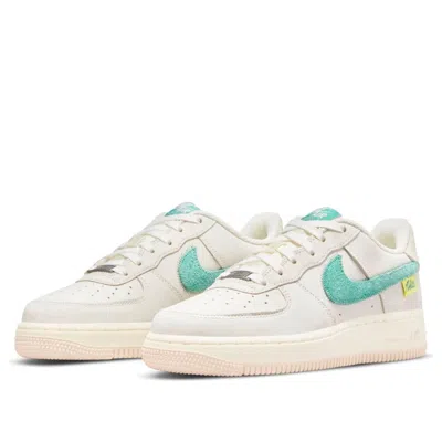 Nike (gs)  Air Force 1 '07 Lv8 'test Of Time' In Neutral