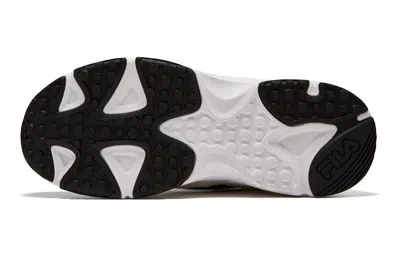 Fila Fusion (gs)  Fashion Basketball Shoes 'black Red'