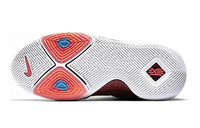 Nike (gs)  Kyrie 3 'hot Punch' In Brown