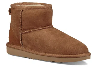 Ugg Classic Mini Ii Big Boys Fleece Lined Brown