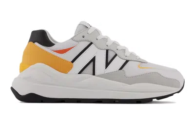 New Balance (gs)  57/40  'summer Fog Peach Glaze' In White