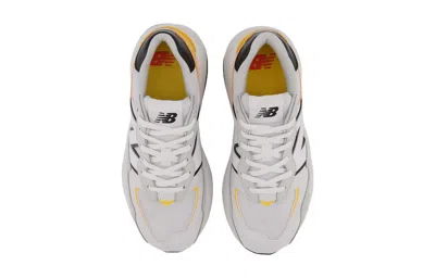 New Balance (gs)  57/40  'summer Fog Peach Glaze' In White