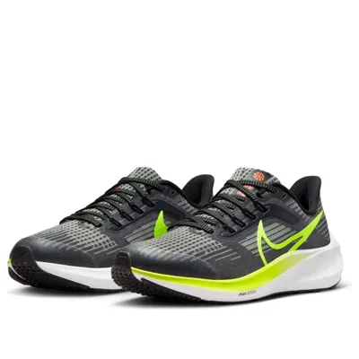 Nike (gs)  Air Zoom Pegasus 39 'black Barely Volt'