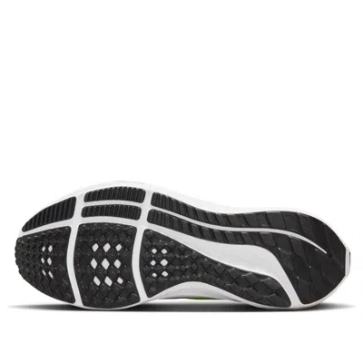 Nike (gs)  Air Zoom Pegasus 39 'black Barely Volt'