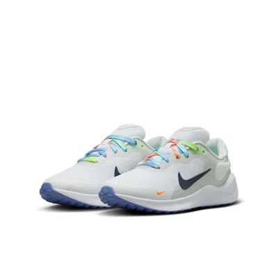 Nike (gs)  Revolution 7 Next Nature Se 'white Dust Green Navy'