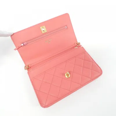 Pre-owned Chanel Pink Leather Chain/shoulder Wallet ()