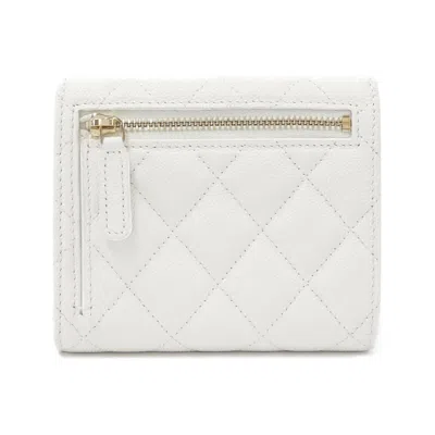 Pre-owned Chanel White Grained Calfskin Wallet (tri-fold) ()