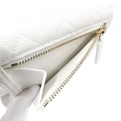Pre-owned Chanel White Grained Calfskin Wallet (tri-fold) ()
